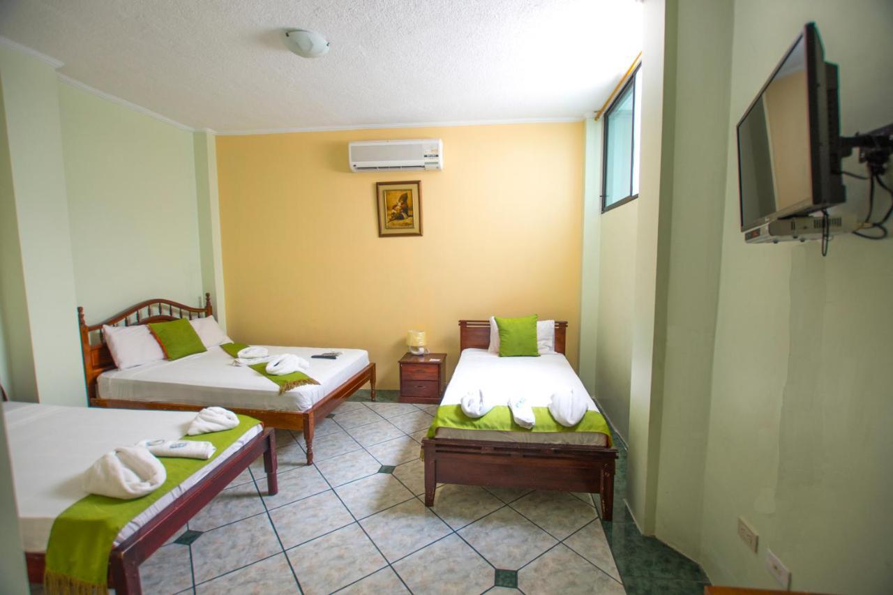 Hostal Andry Puerto Baquerizo Moreno Kültér fotó